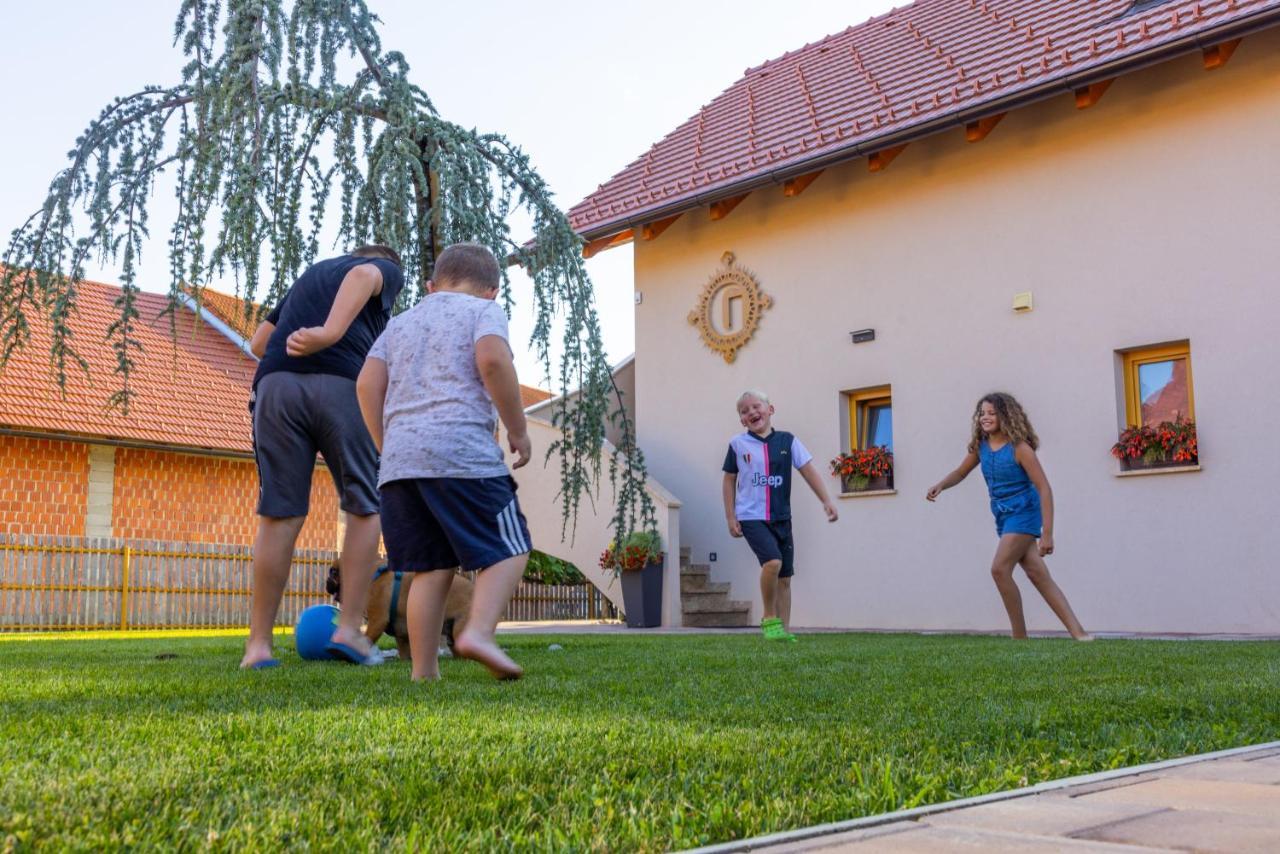 Apartments Galunder Veržej المظهر الخارجي الصورة